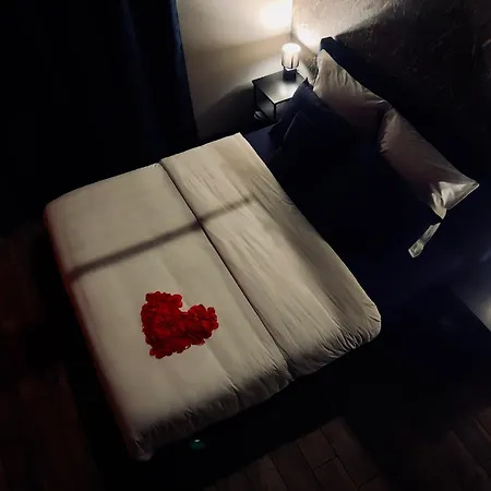 Les Secrets D'eros - Apartment